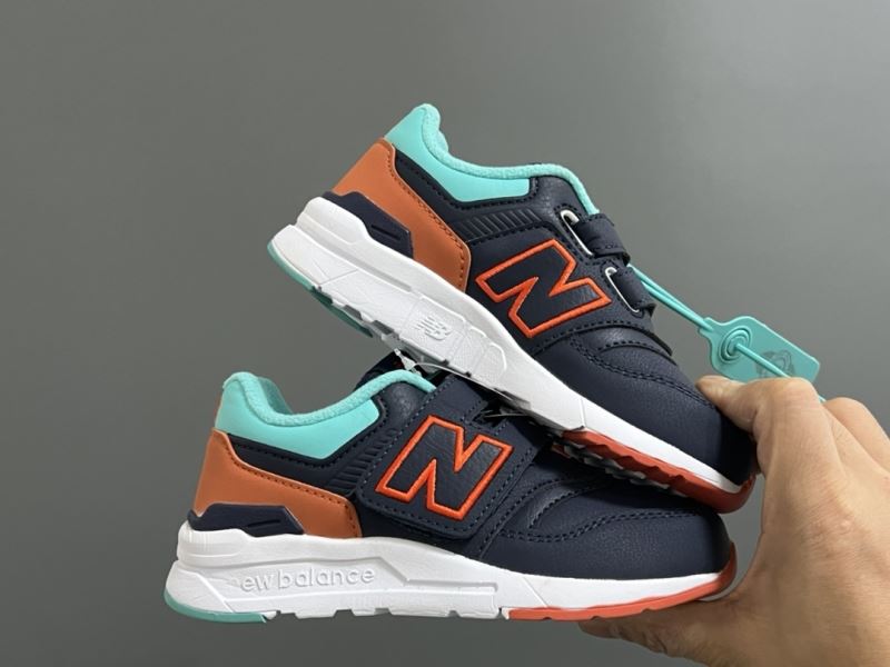 NEW BALANCE SHOES